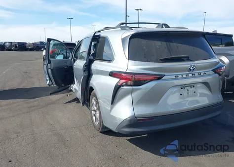 2021 Toyota Sienna Xle из США, поврежденный, VIN 5TDJRKEC1MS016929